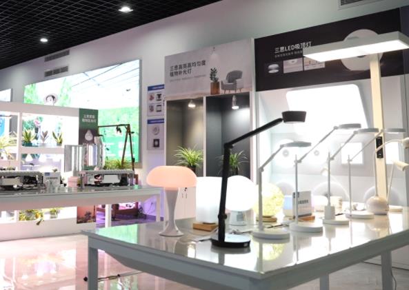 LED顯示屏,LED顯示屏廠家,LED照明廠家,照明解決方案,顯示屏解決方（fāng）案