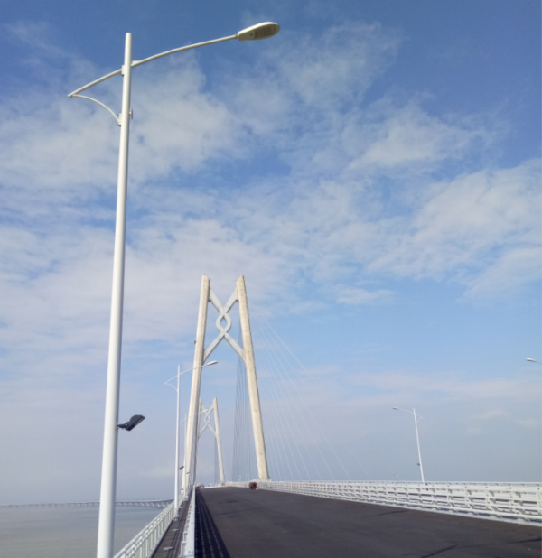 LED陶瓷（cí）模塊化路燈
