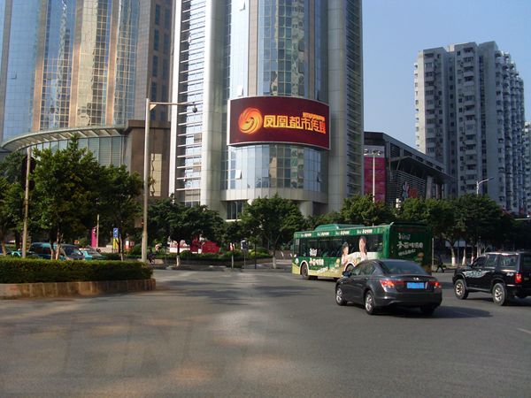 廣（guǎng）州中石化大廈室外led全彩顯（xiǎn）示（shì）屏