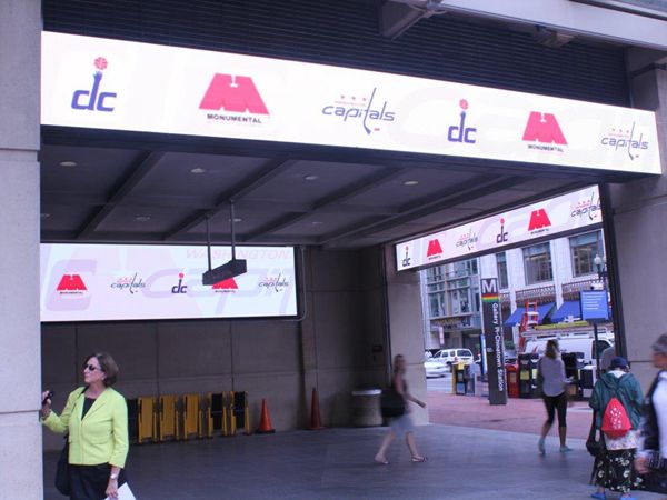 美國華盛頓威（wēi）瑞森中（zhōng）心室外led全彩顯示屏