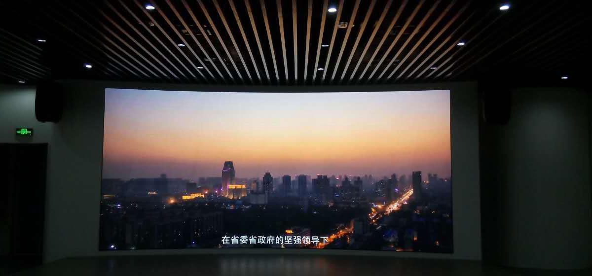 河南電（diàn）視台室內全彩顯示屏