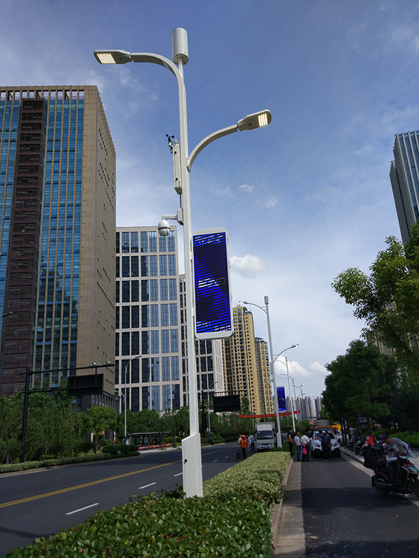 LED智慧（huì）橋欄燈（dēng）杆（gǎn）
