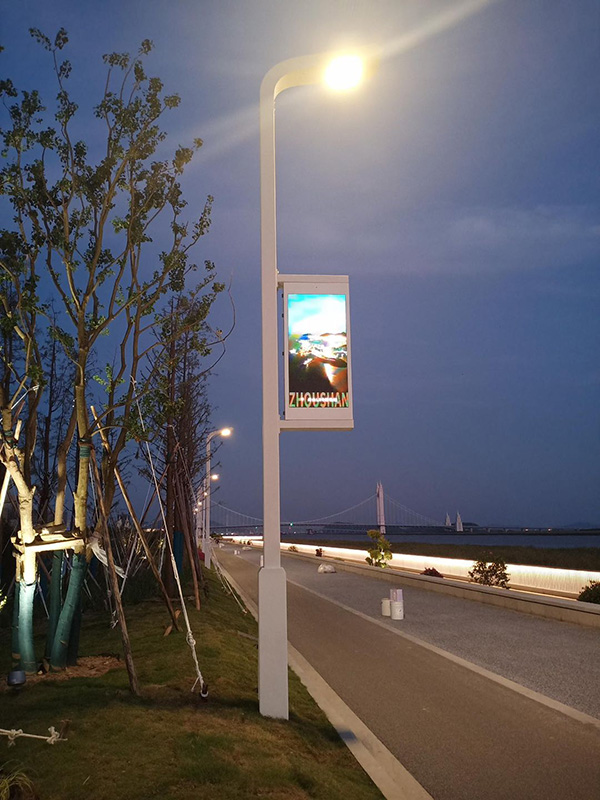 智慧燈杆,為城市夜景,增添科（kē）技（jì）感,美感（gǎn）