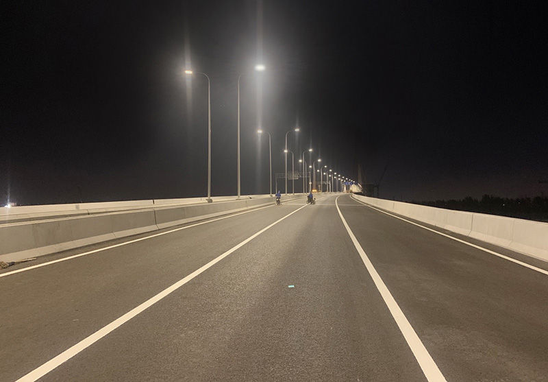 道路照明（míng）,提高城市形象,品質,必（bì）要手段