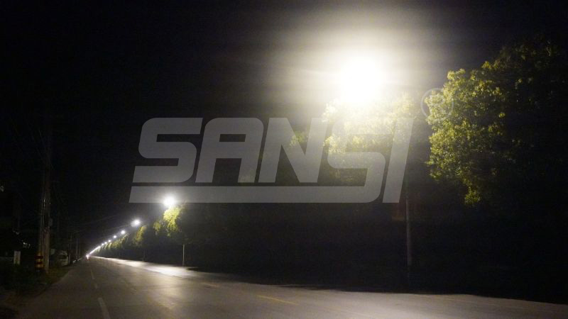 創新技術,LED,道路,照明燈,助（zhù）力城市夜間,亮化（huà）工作