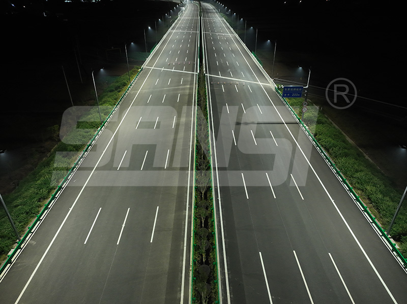 道路照明燈,選（xuǎn）擇照明燈,led路燈,led照（zhào）明