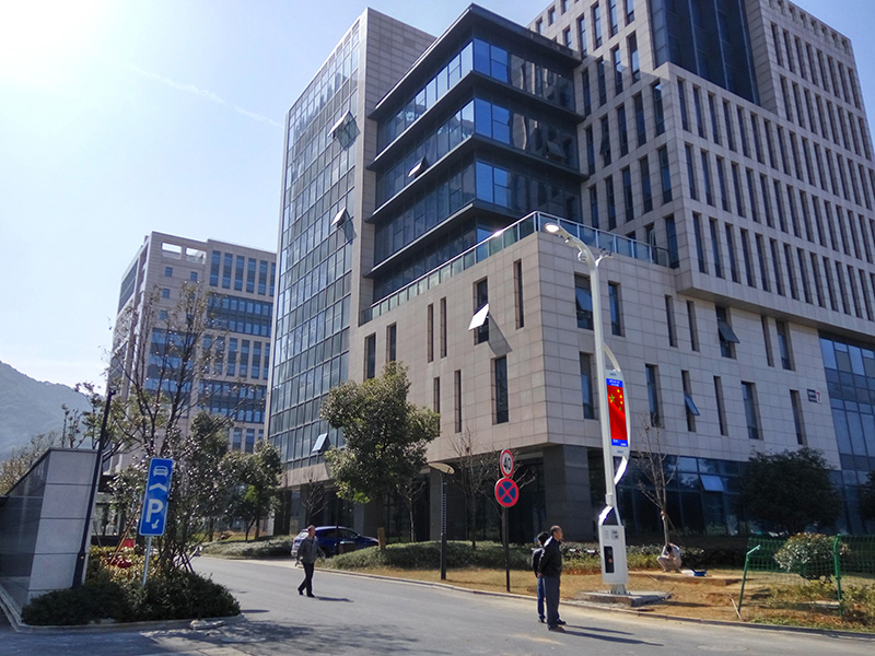 智慧路燈,提升城市亮度,節能環保,智（zhì）能燈杆
