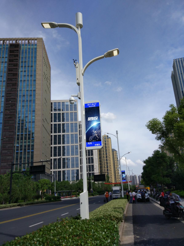 91福利视频网,LED路燈,以科技之光,點亮,智慧道路,行業新標杆